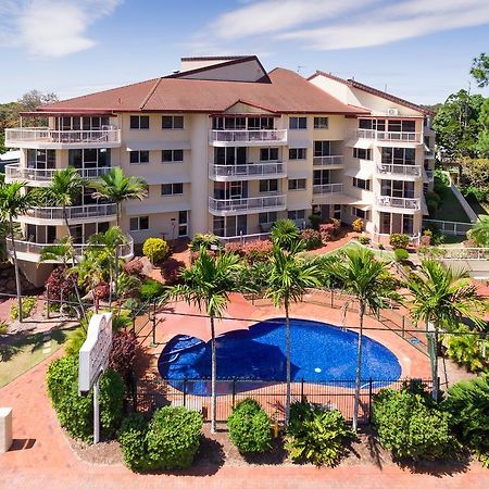 Charlton On The Esplanade Aparthotel Hervey Bay Exterior photo