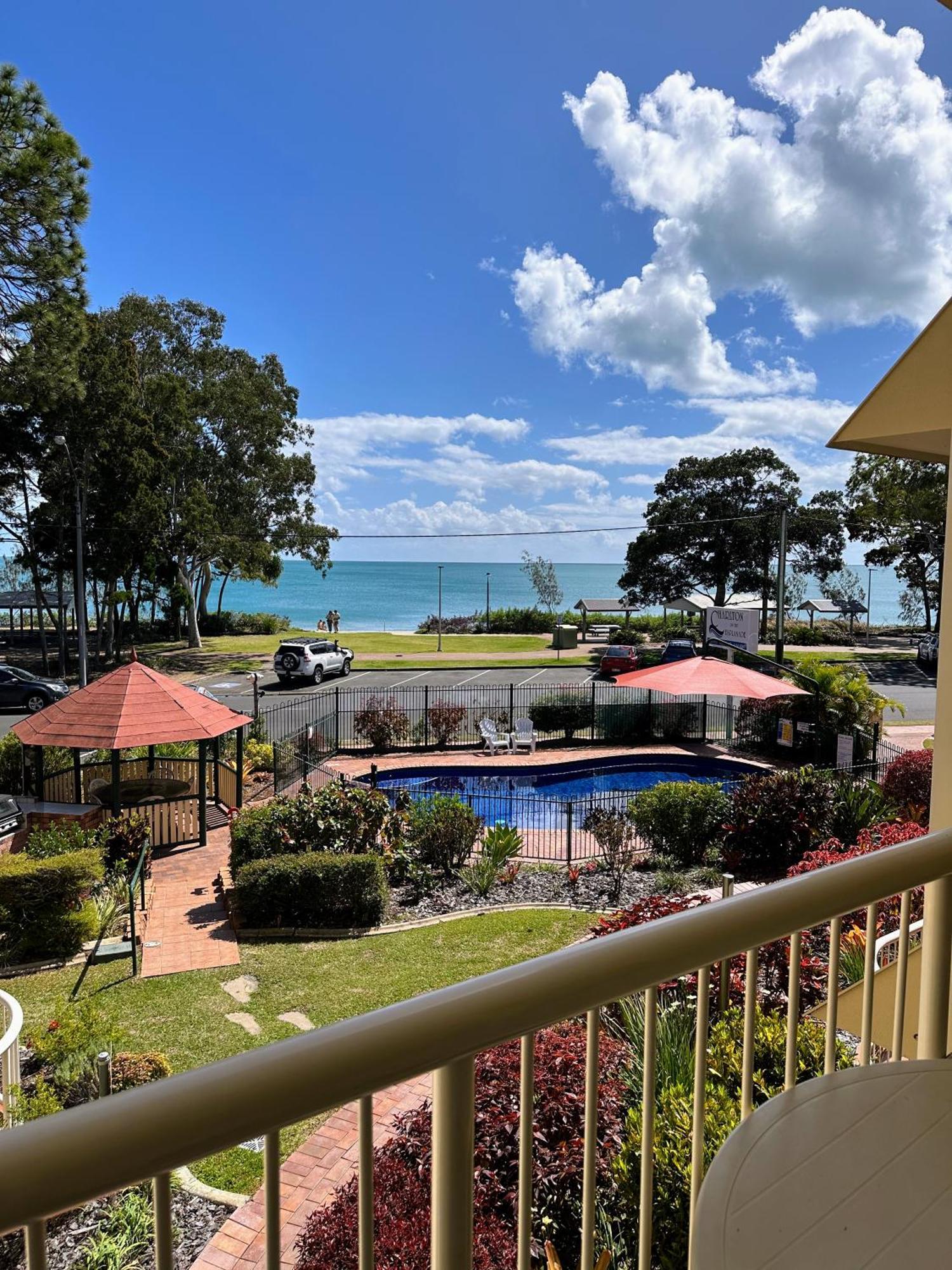 Charlton On The Esplanade Aparthotel Hervey Bay Exterior photo